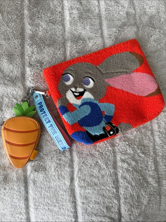 Disney Other - NWOT Disney Judy Hopps Wristlet and Bag Charm Set
